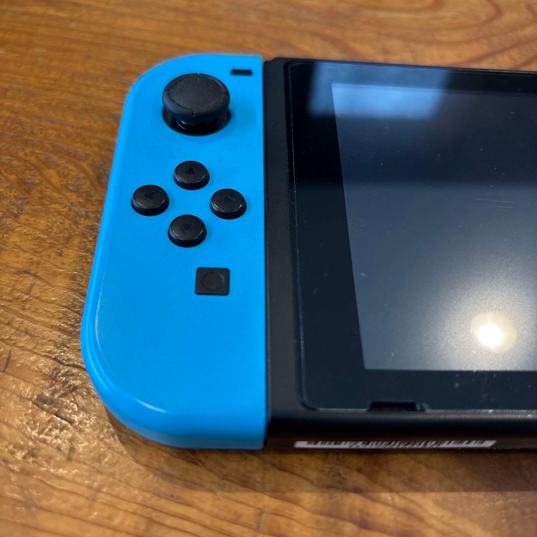 Nintendo Switch 本体 青/オレンジ 付属品全て揃ってます！
