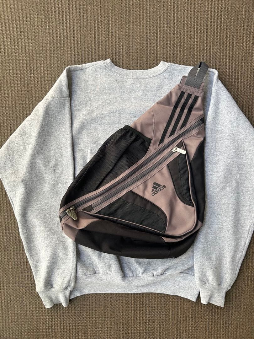 00s adidas ワンショルダーバッグ スリングバッグ テック Y2K