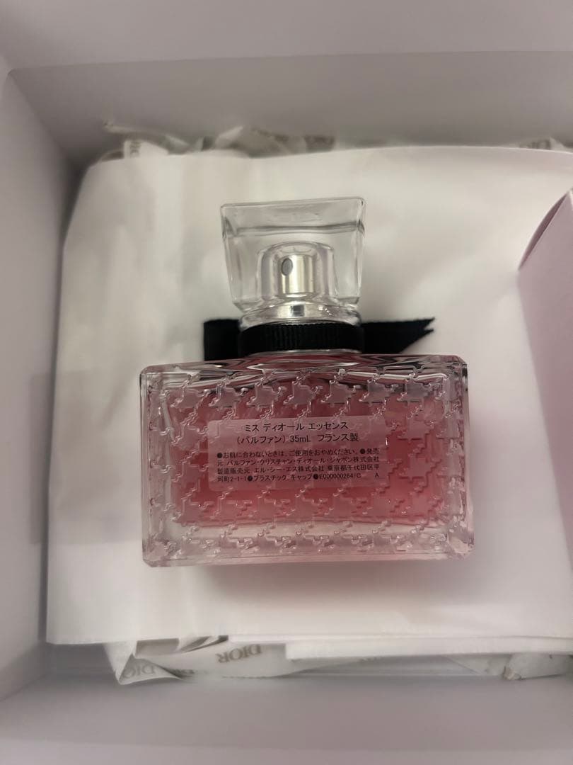 Miss Dior Essence 35ml ギフトボックス入り