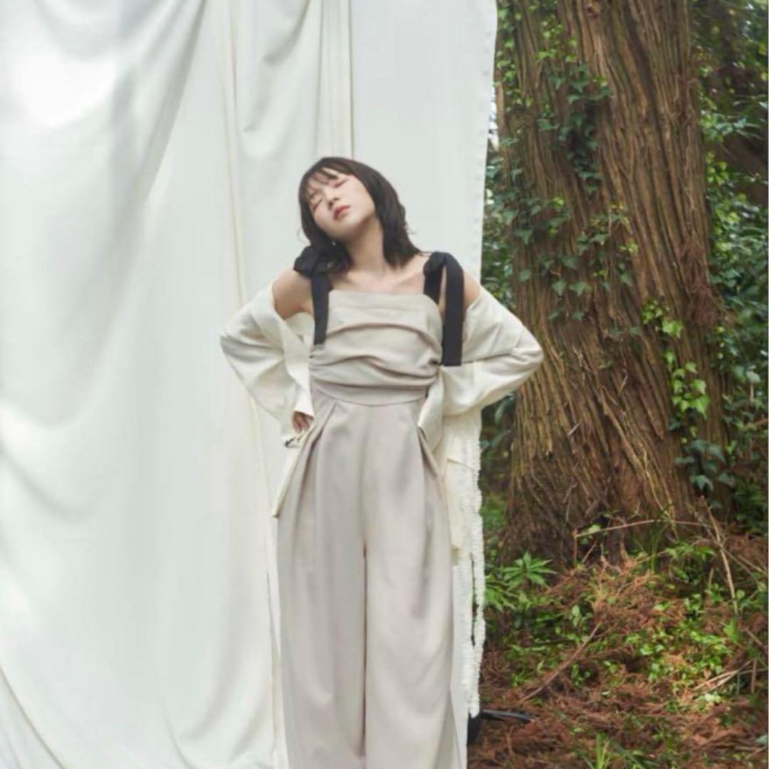 andequal リボンショルダーコンビネゾン