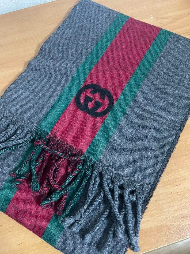 グッチ　GUCCI マフラー　ストール　グレー　赤緑　GG