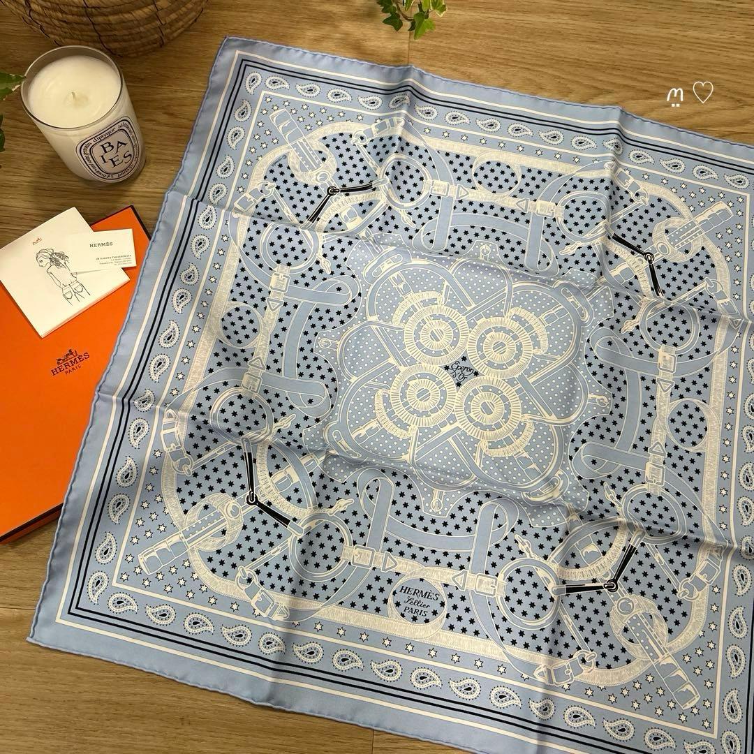 HERMESエルメス　カレ55　エプロンドールバンダナ　バンダナ柄シルクスカーフ