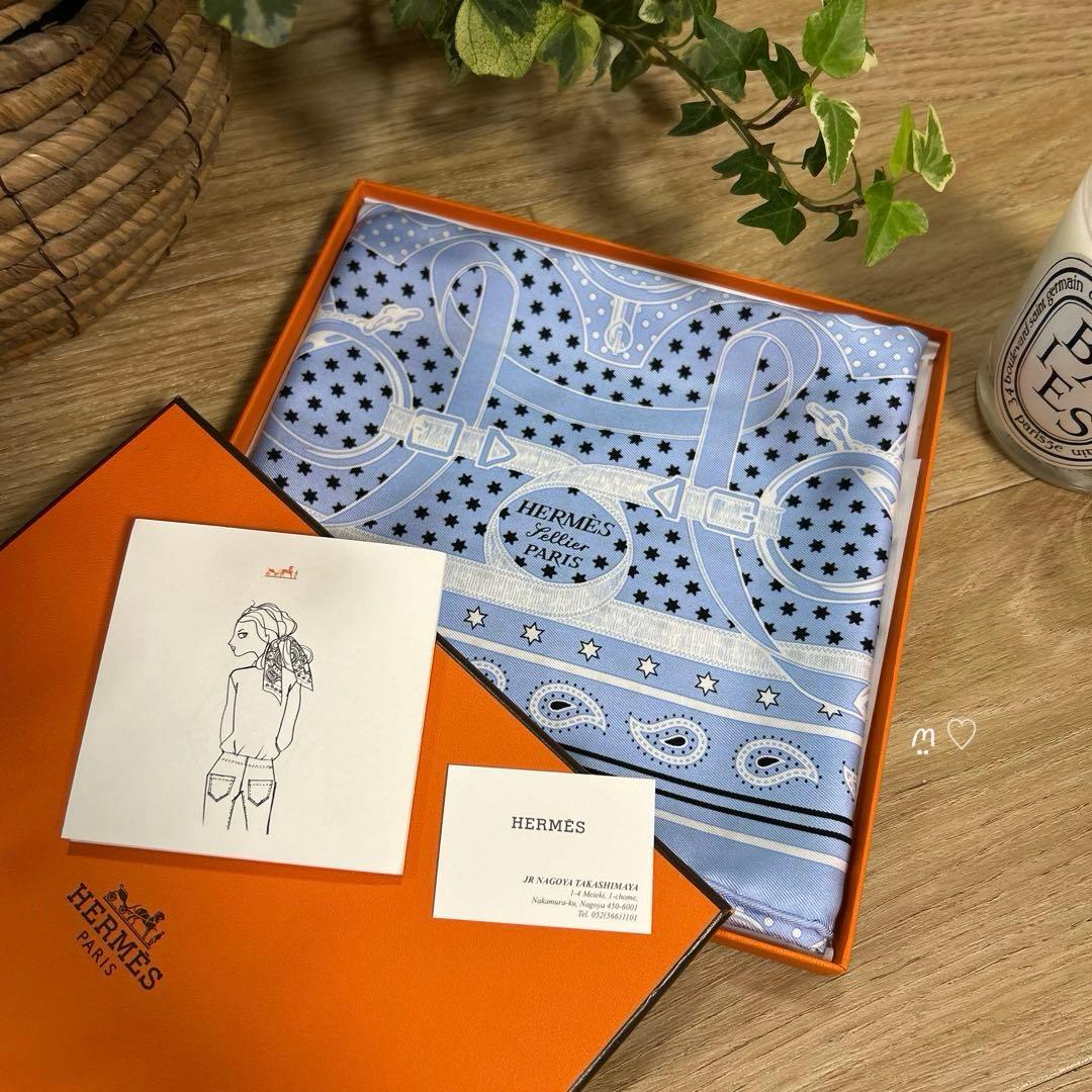 HERMESエルメス　カレ55　エプロンドールバンダナ　バンダナ柄シルクスカーフ