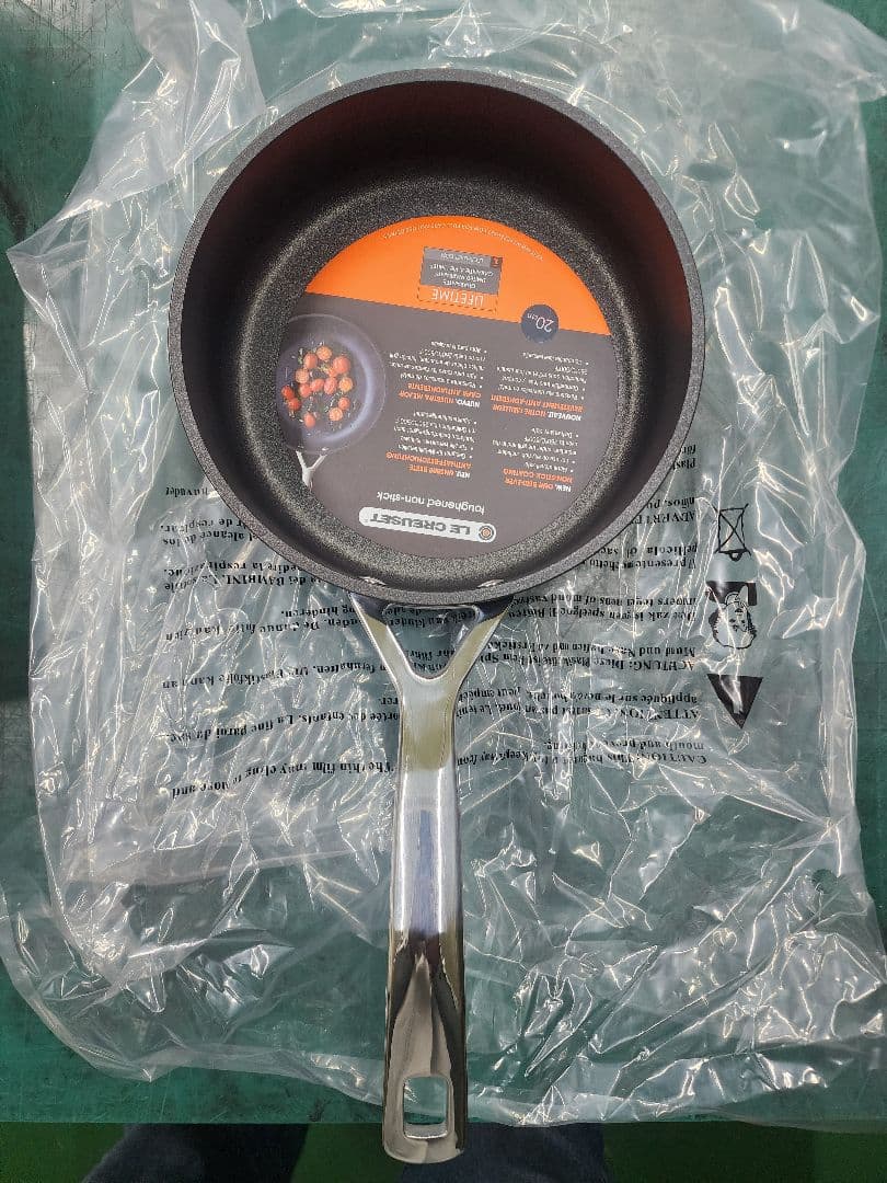 新品•未使用 ル・クルーゼソテーパン 片手フライパン20cm