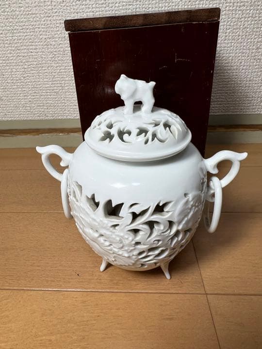 633  杉原一壷　白磁　香炉　　　　　有田焼