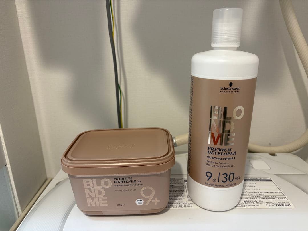 シュワルツコフ パウダーブリーチ Schwarzkopf BLONDME 9+