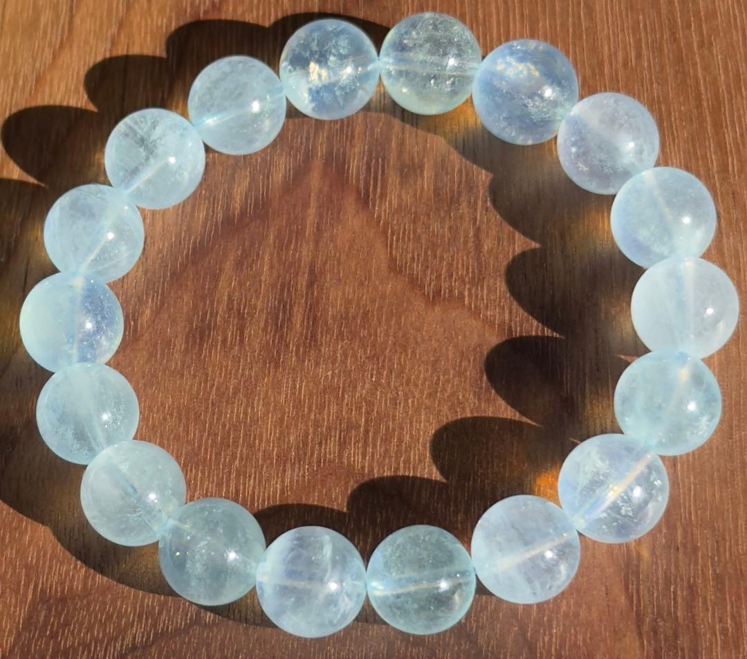 ＊高品質 天然石アクアマリンビーズブレスレット　珠11cm 腕周り約17cm