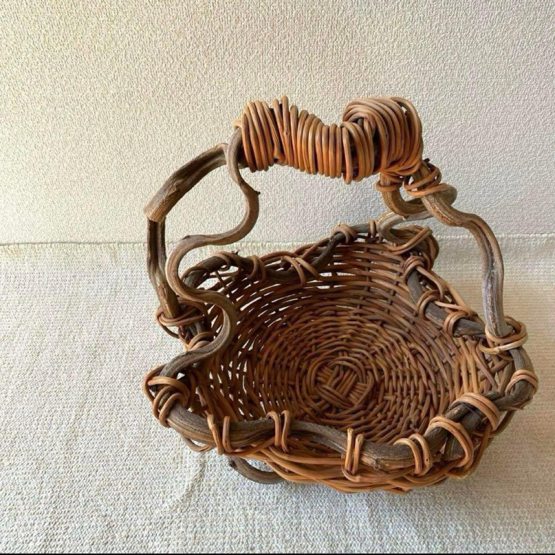 藤蔓 あけび 大籠 古籠 骨董 籠細工 ラタン 大型 フルーツバスケット パン籠