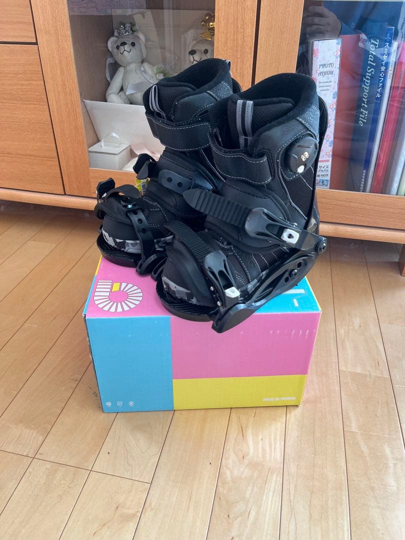 新品❗️ キッズ　ジュニア　スノーボード ブーツ　バインディング