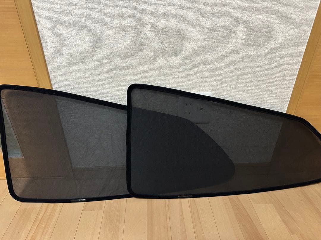 トヨタ　AQUA サンシェード　一式