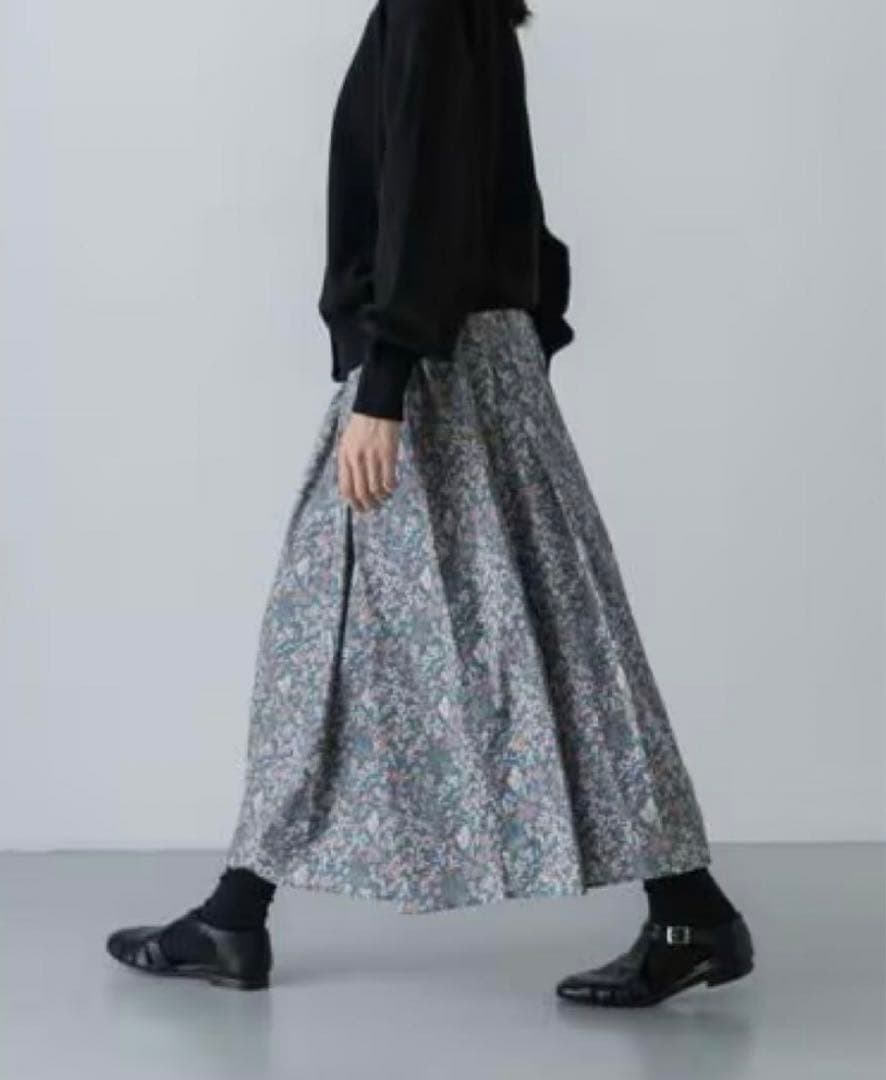 かぐれ　wander vgl リバティプリントスカート