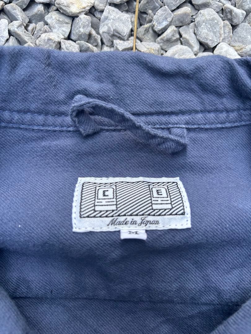 CAVEMPT ネイビー ボタンシャツ　C.E