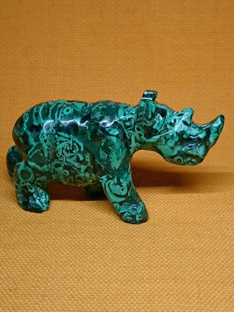 サイ　彫刻　天然石　彫像　オブジェ　置物　インテリア　工芸品　美術品　A3332