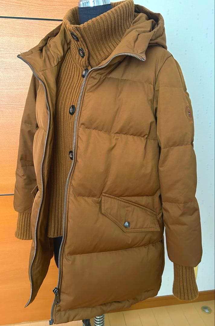   トミーヒルフィガー　ダウンジャケット ブラウン