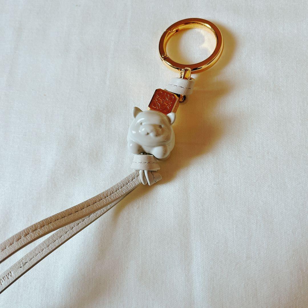 ロエベLOEWEバッグチャーム　チャウチャウ犬ダイス付き　６月初旬まで掲載予定