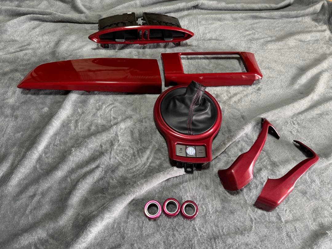 86 ZN6 室内パネル一式 赤 一部剥げあり