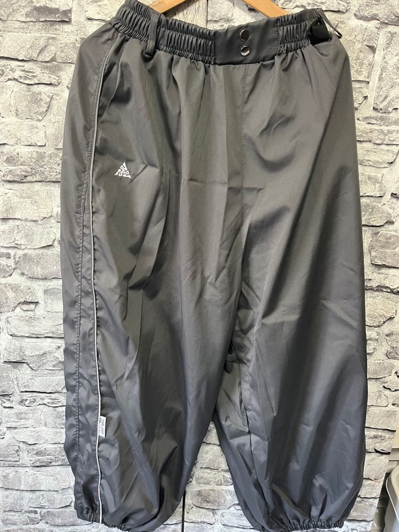 ready player one スノーボードウェア グレー