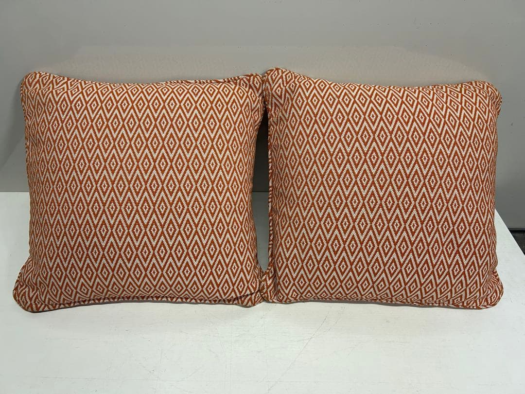 カッシーナ　クッション　2個セット