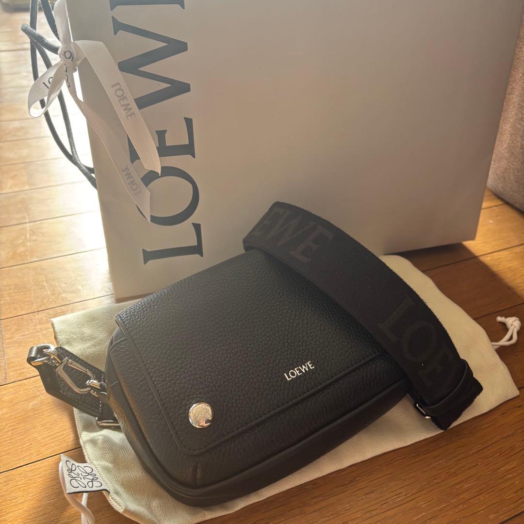 LOEWE メッセンジャーバッグ ペブル ショルダーバッグ ボディーバッグ