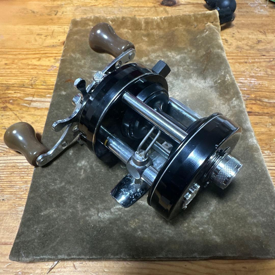 ABU 2500C ブラック