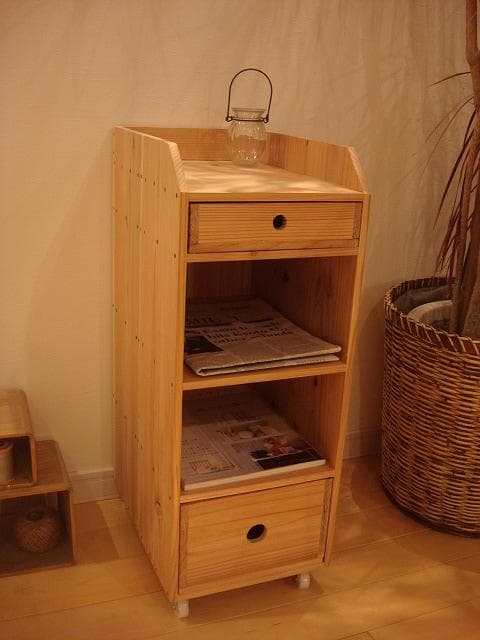 gokko★送料込み★★丸穴引き出し付き木製キャスターワゴン①