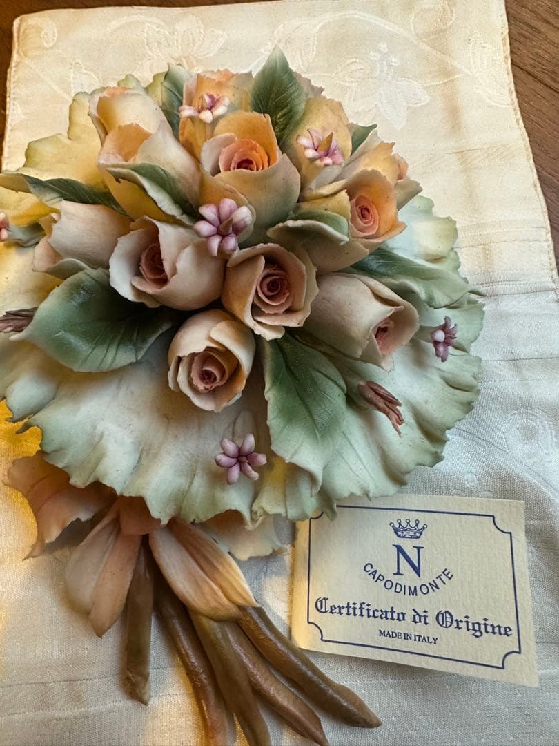 CAPODIMONTE焼き　陶器花束 証明書付き
