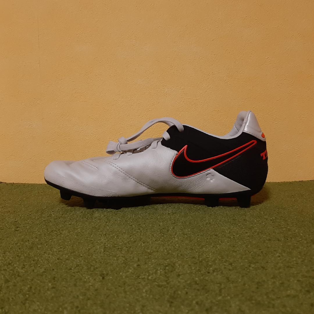 新品 サッカースパイク ナイキ ティエンポ HG 廃盤 激レア 26.0cm
