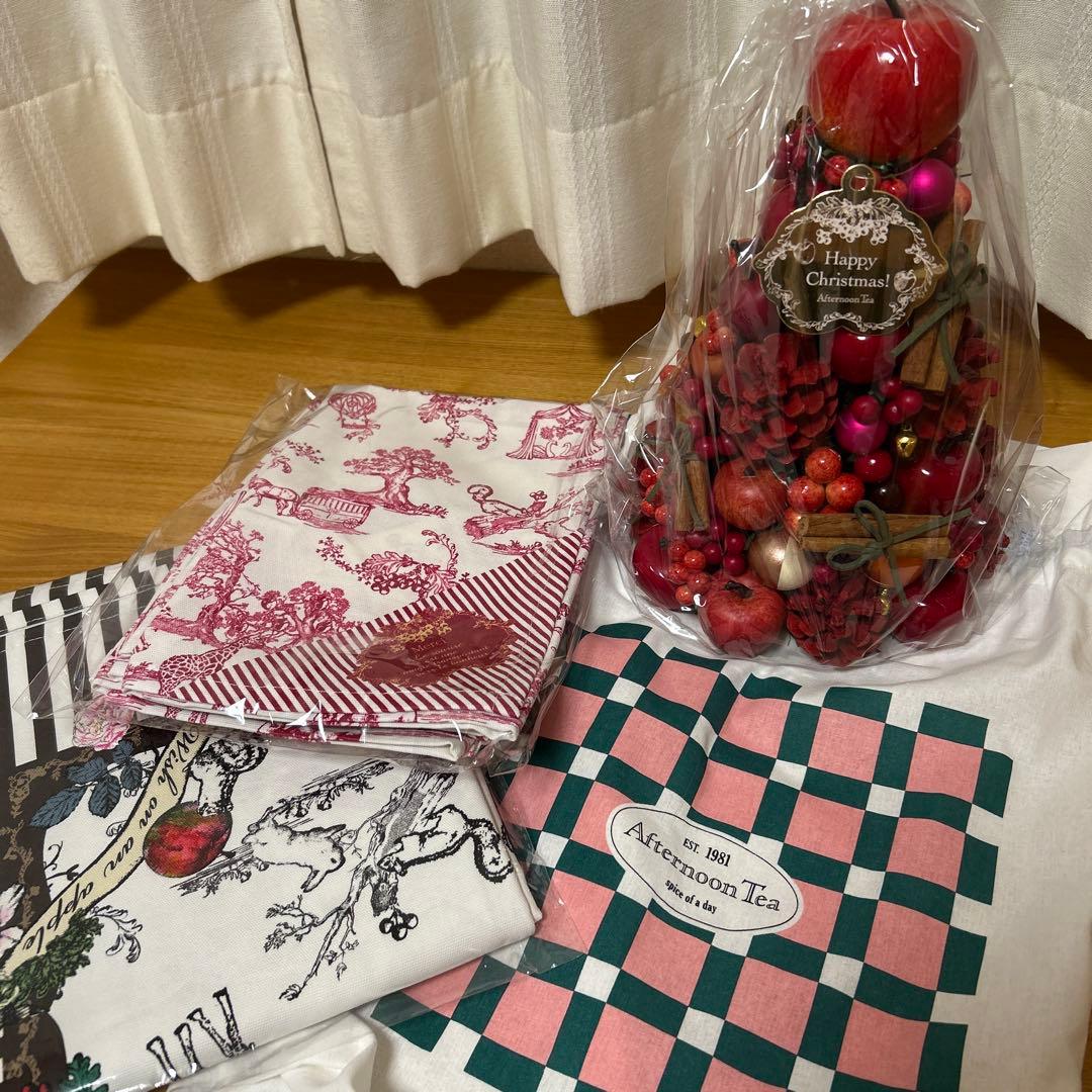 afternoon tea クリスマスツリー　テーブルクロス　テーブルナプキン