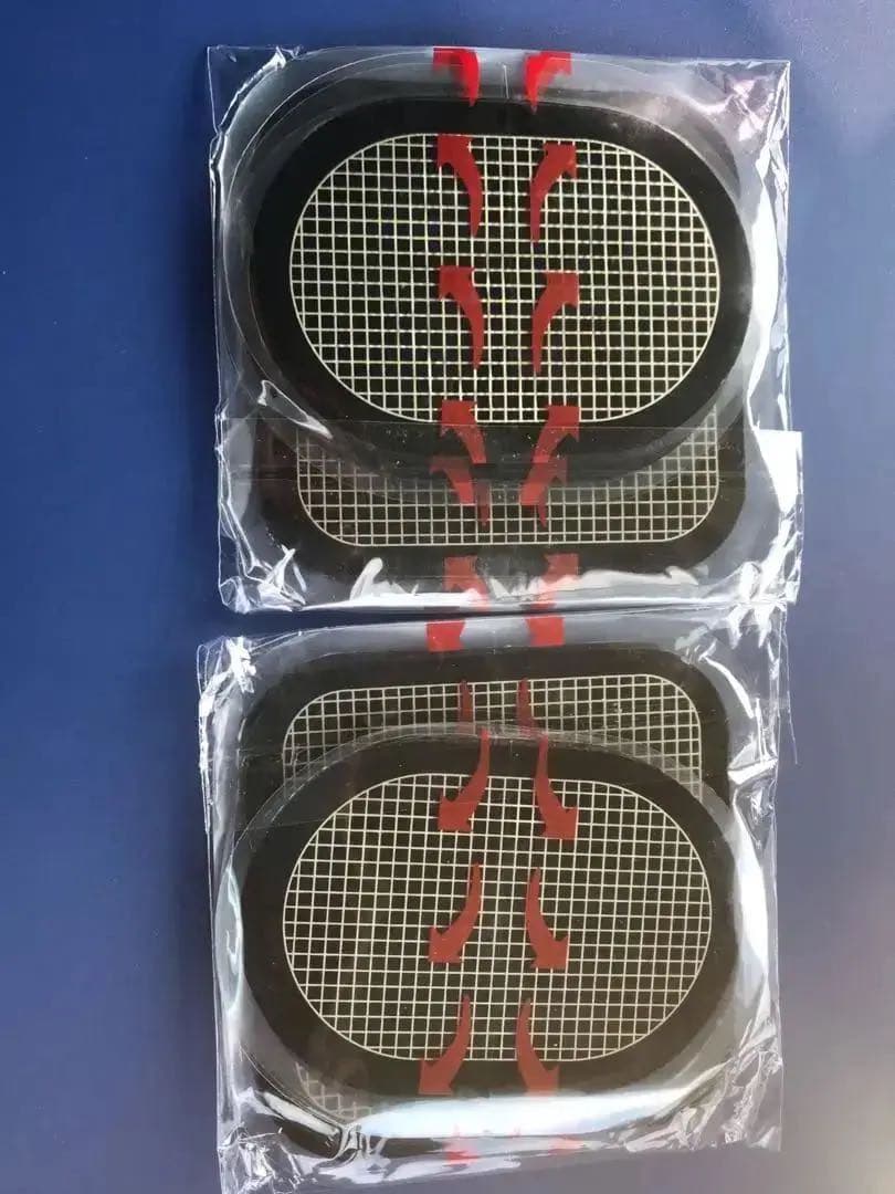 スレンダートーンで、正規品の中古です。肌に触れるパッドは2個新品です。