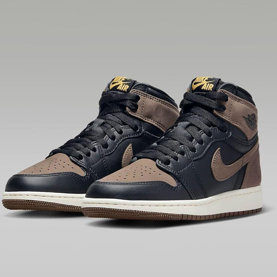 専用ナイキ AIR JORDAN 1 RETRO　エアジョーダン１　レトロ　ハイ