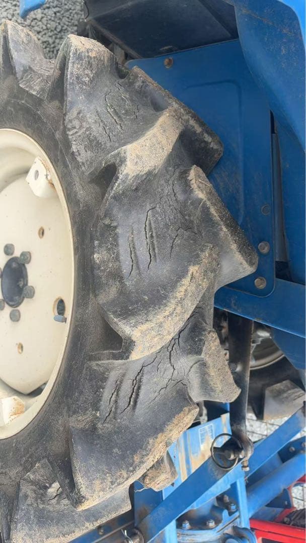 山梨県甲府市発イセキTU155トラクター 15馬力実働 現状 4WD ISEKI