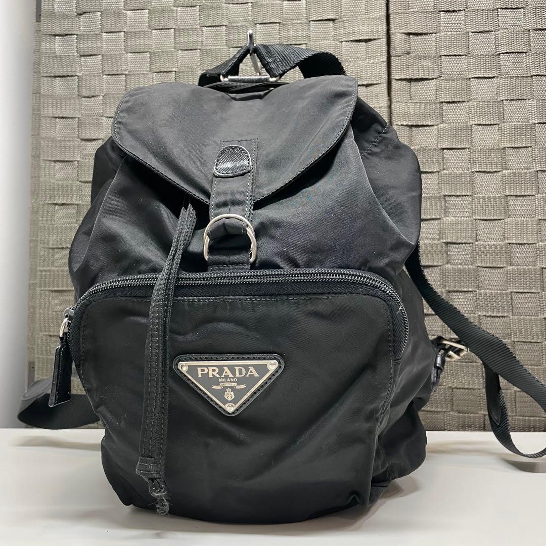 h*o様 PRADA ブラック リュック・バックパック