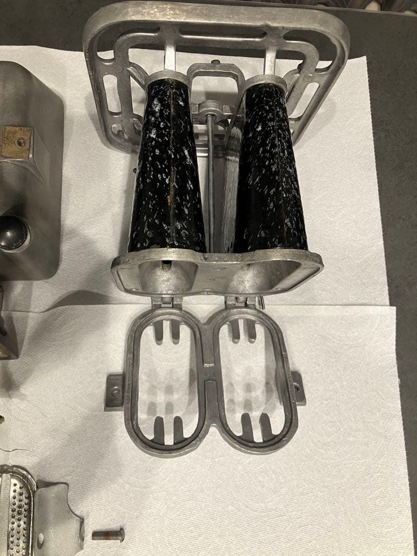 激レア！ 実働/美品 ビンテージ アイロンストーブ　ダブルバーナー　アルミニウム