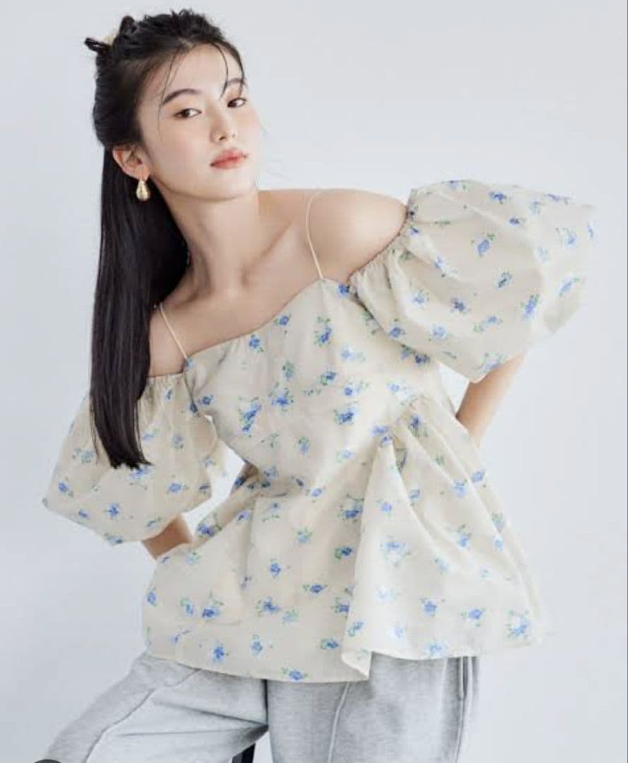 LILY BROWN シアージャガードペプラムブラウス