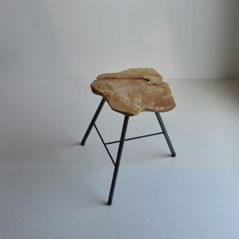 112 栃 ハンドメイド サイドテーブル スツール 花台 腰掛け 椅子 無垢材