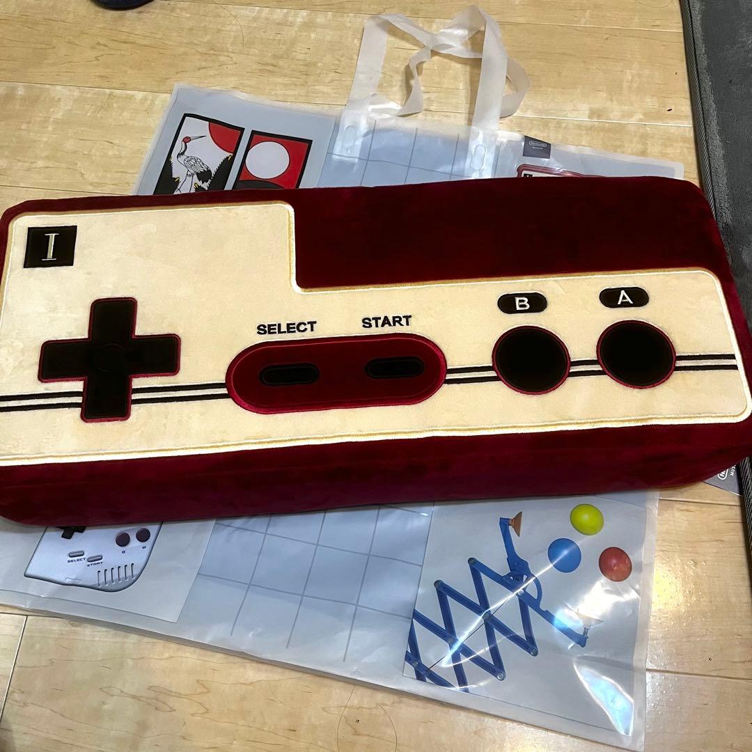 大幅値下げ中★ニンテンドーミュージアム限定★ ファミコンコントローラークッション