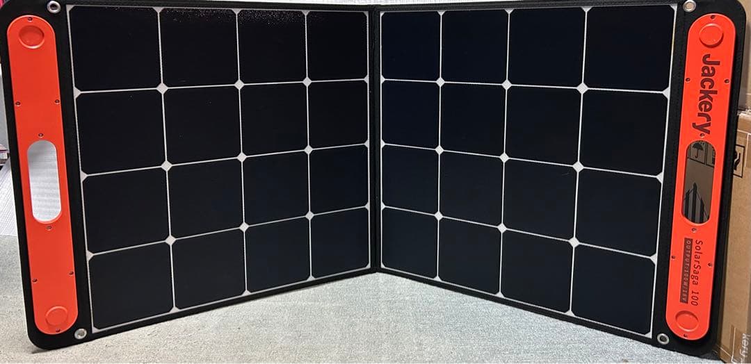 【新品同様】　Jackery SolarSaga 100 型番　SPL101