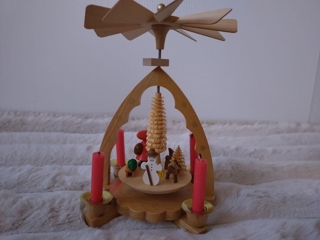 ザイフェン　木製クリスマスピラミッド