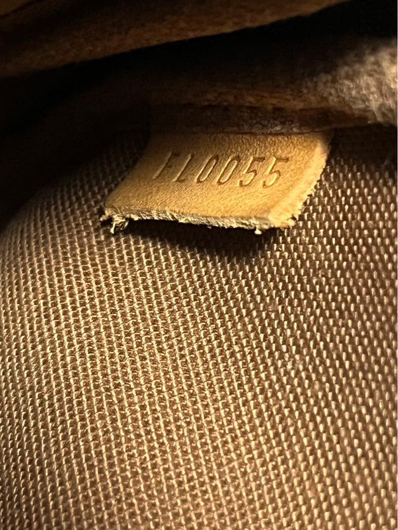 ルイヴィトン ミニポシェット アクセソワール　ポーチ