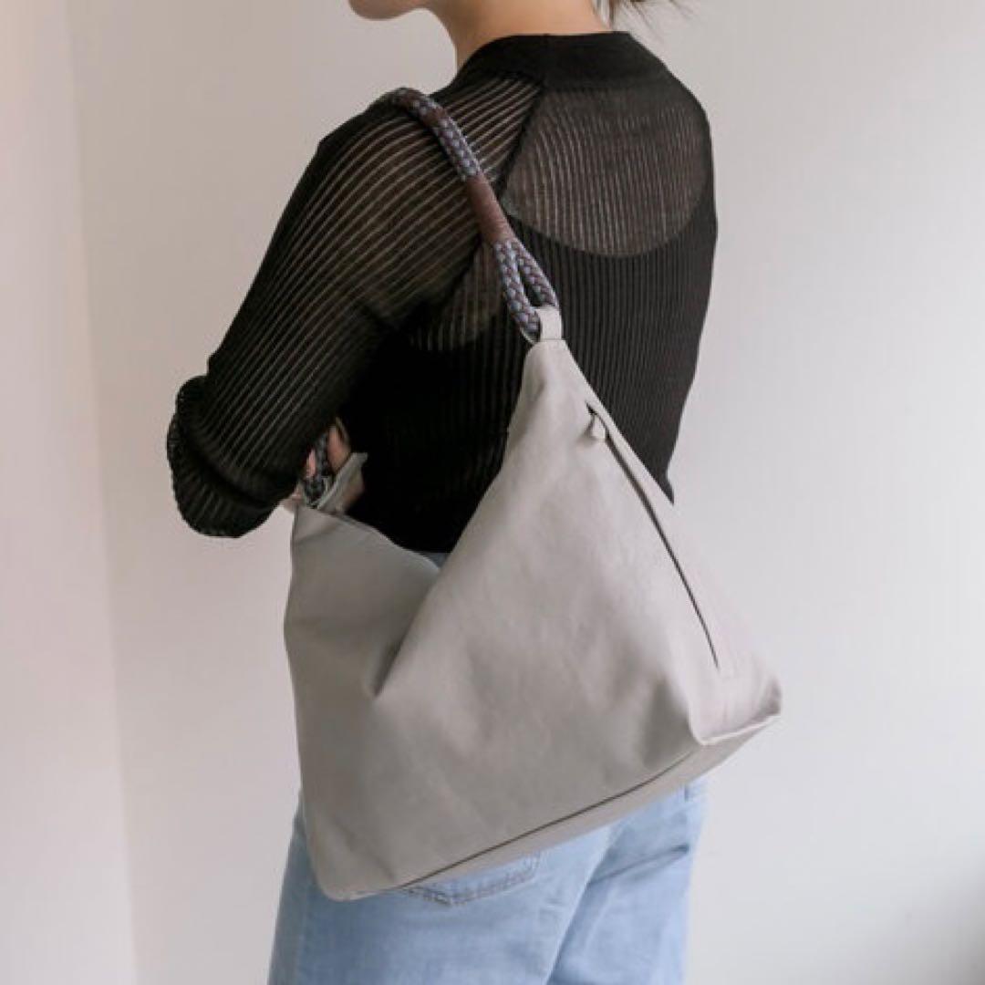 [momo ] ear PAPILLONNER - ワンハンドルバッグ