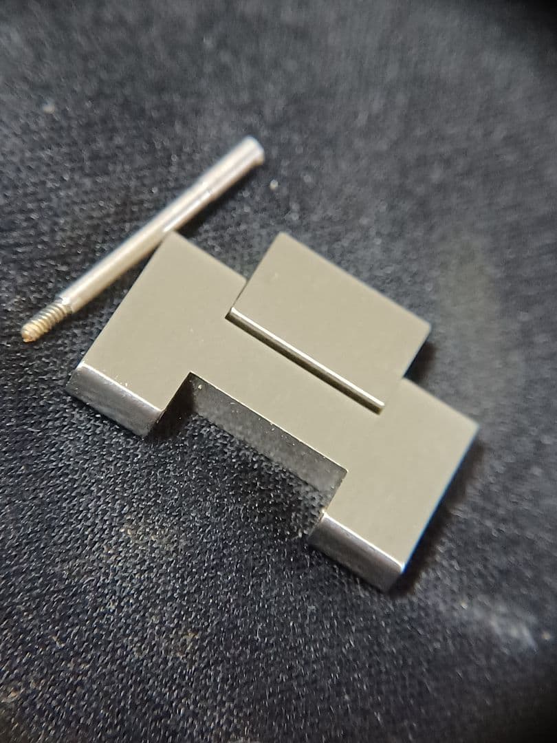 カルティエ　パシャc　1コマ　ブレスレット延長