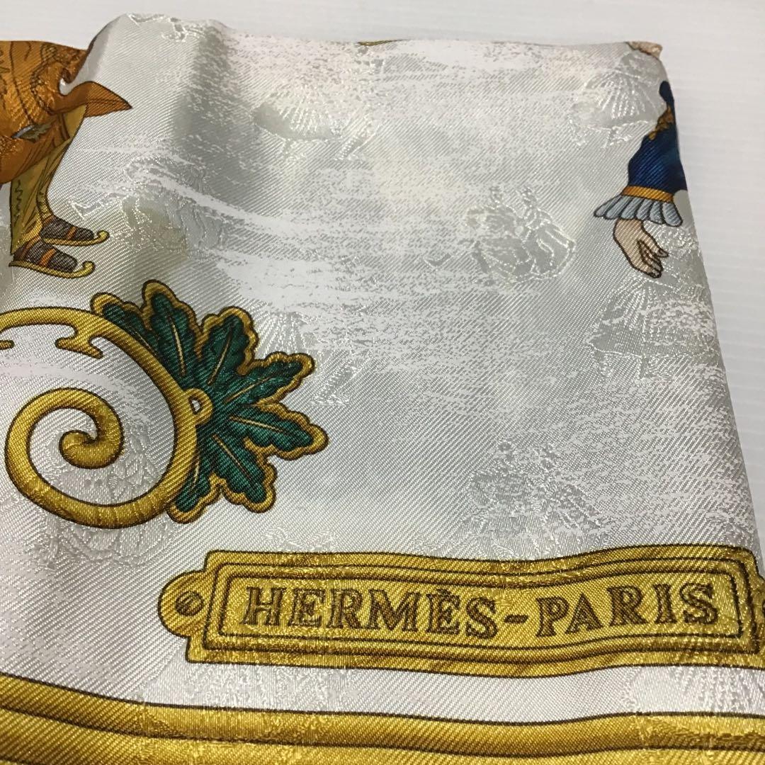 111998 エルメス HERMES スカーフ 冬の愉しみ カレ90 新品