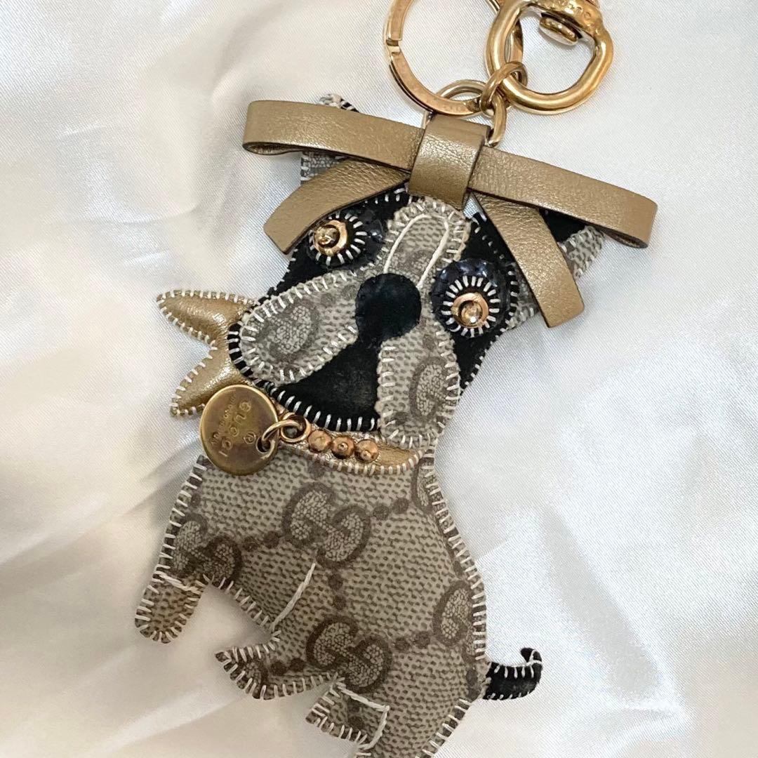 GUCCI グッチ グッチョリ チャーム フレンチブルドッグ GG柄 リボン