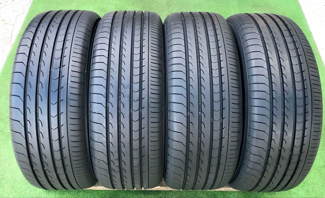 225/55 R17 YOKOHAM BluEarth RV-03ラジアルタイヤ