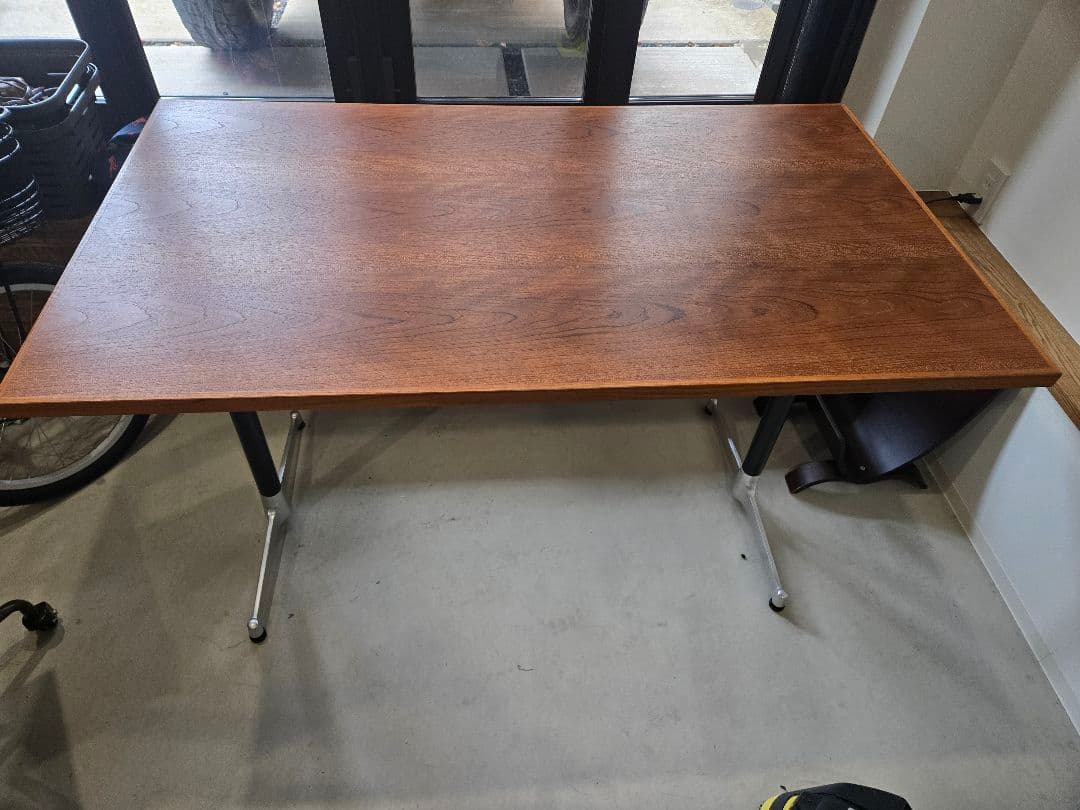 グリニッチ カフェテーブル 1200 × 700