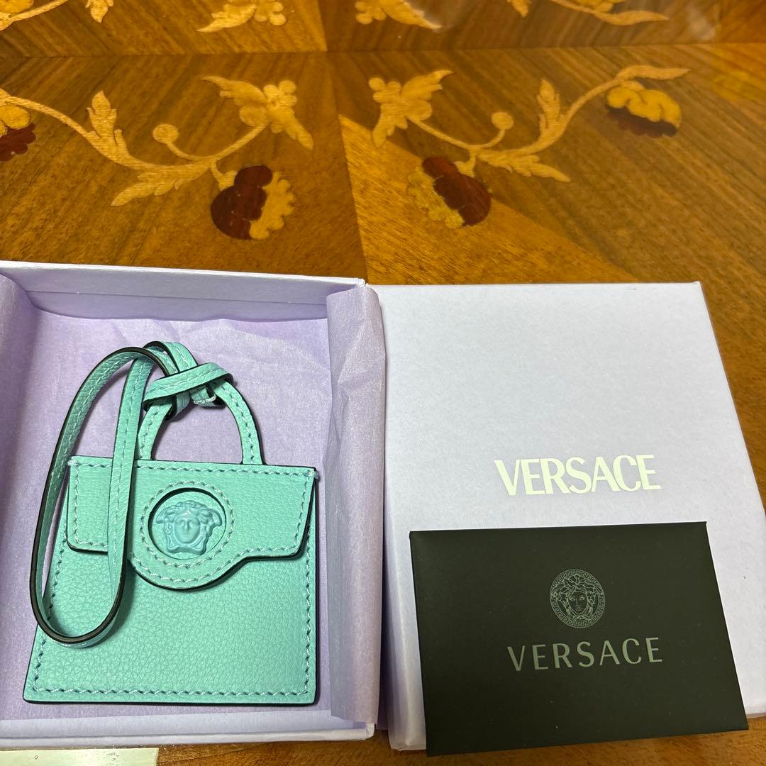 VERSACE ミントグリーン ミラー付きキーホルダー