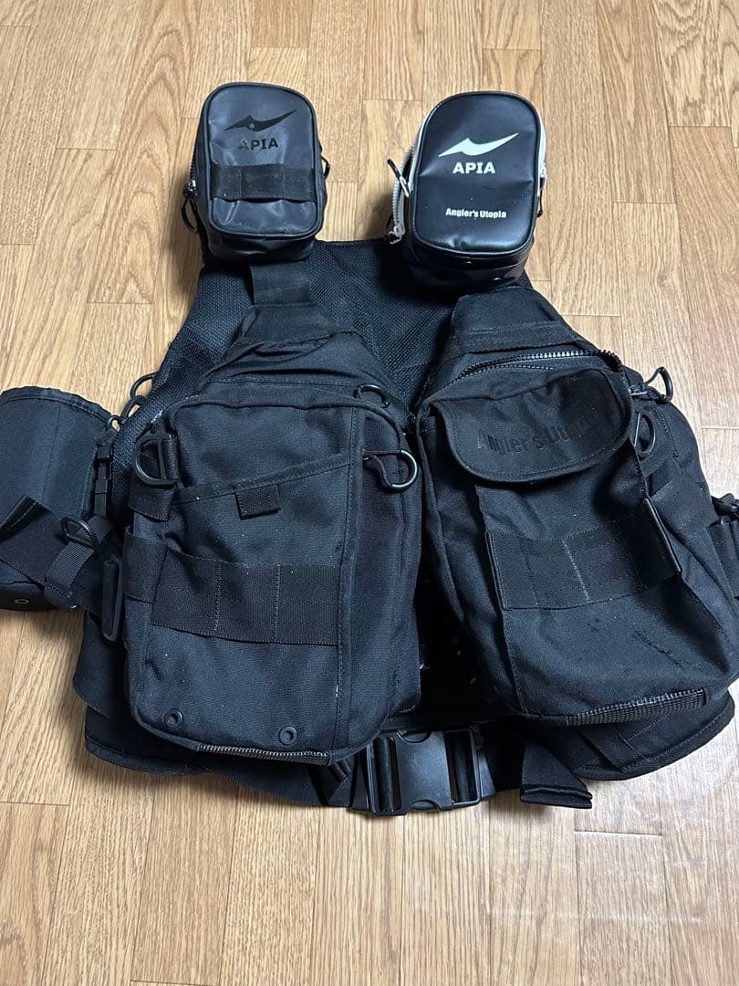 APIA ライフベストver.3オールブラック　中古