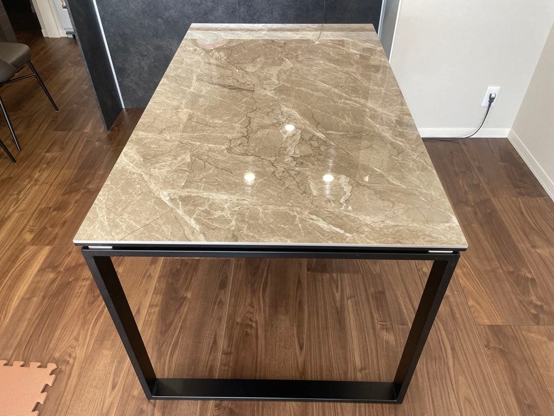 【美品】ニトリセラミックダイニングテーブル(セーラル135 BE CR03)