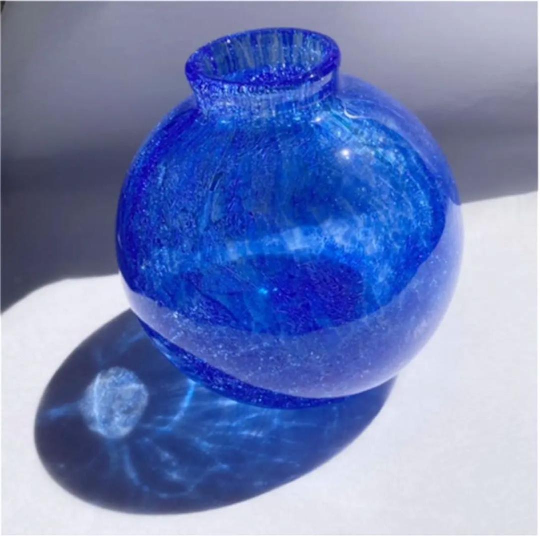 内貫入ガラス　花器　花瓶　ブルー