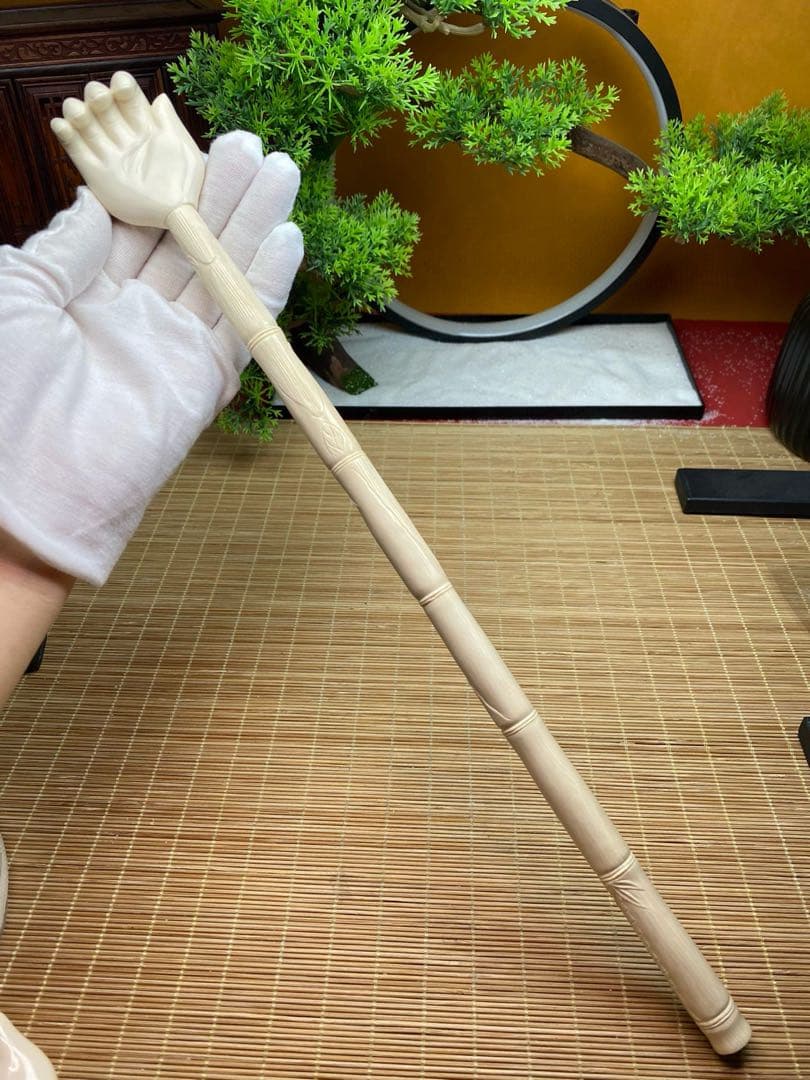 天然マンモス牙美しい手作り彫刻　1孫の手　痒み搔き棒